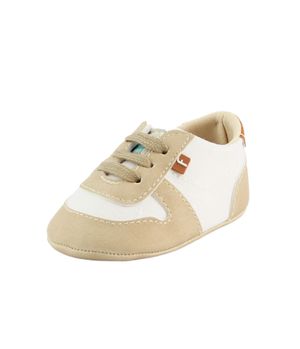 Zapatilla NewBorn New Born Niño Beige Recién Nacido a 6 Meses